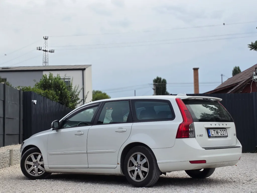 Volvo V50
