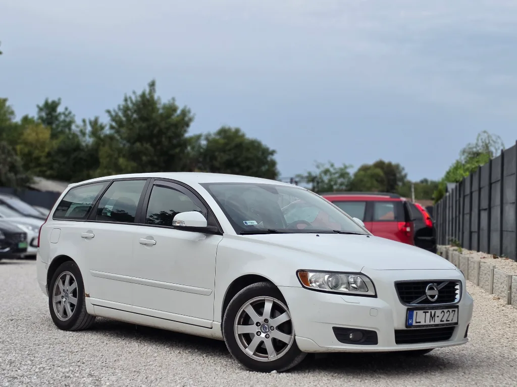 Volvo V50