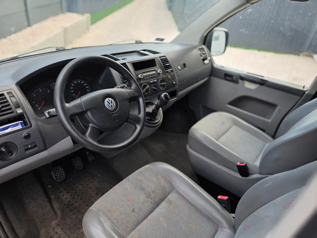Vw Transporter T5  3+teher