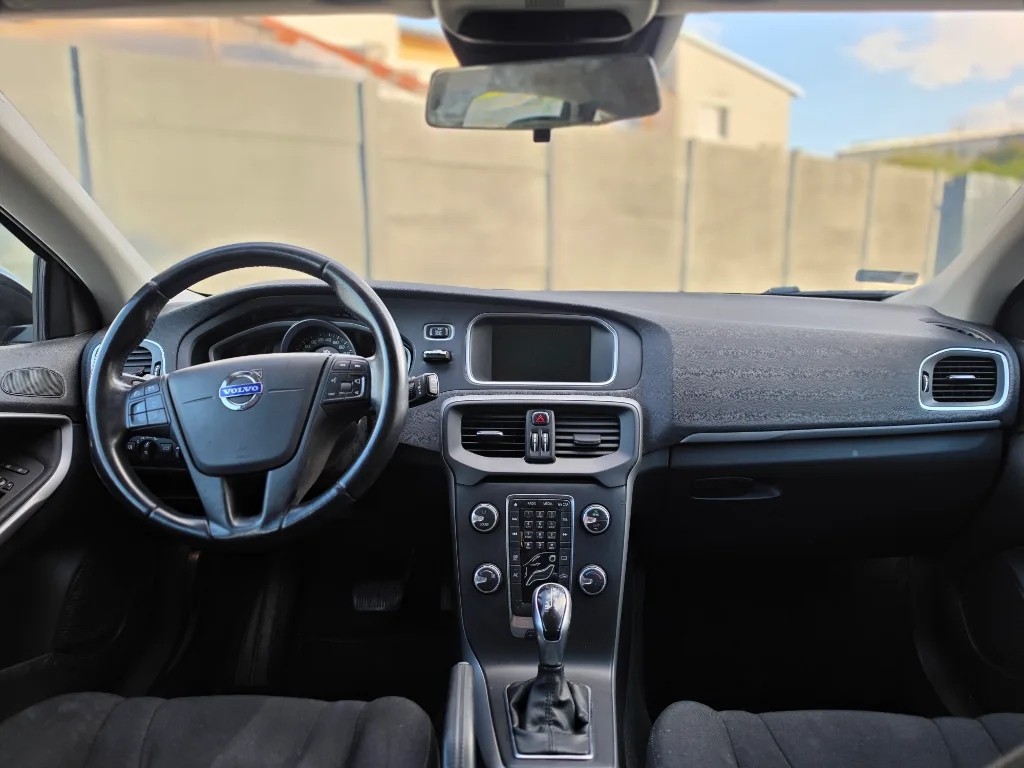 Volvo V40/ Automata