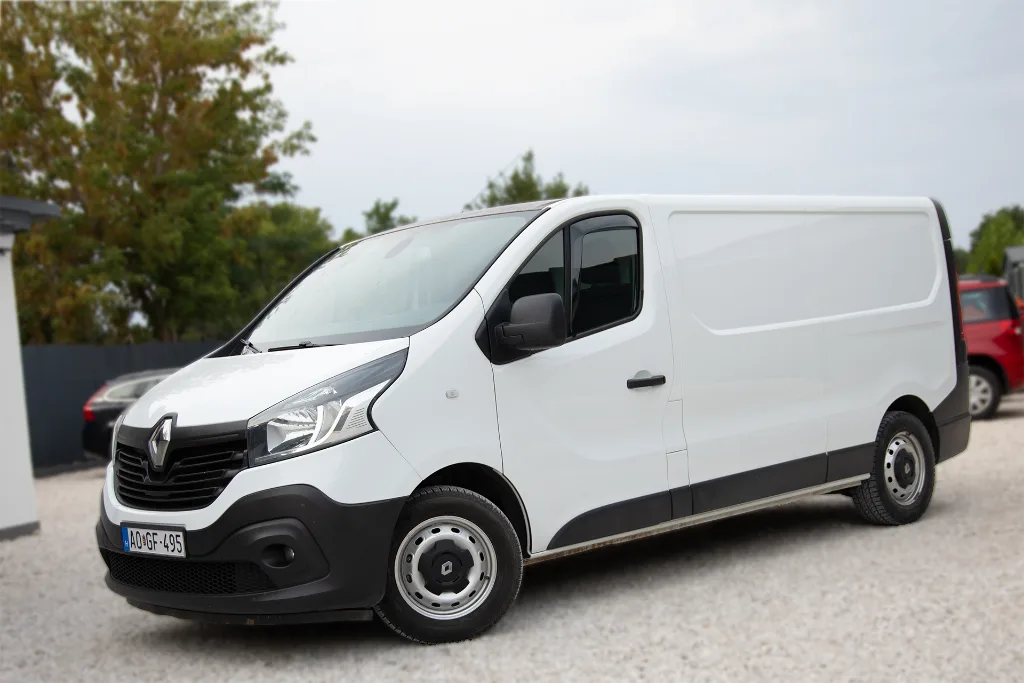 Renault Trafic / Friss szervíz
