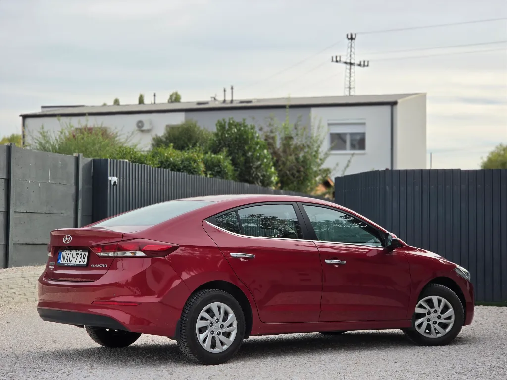 Hyundai Elantra