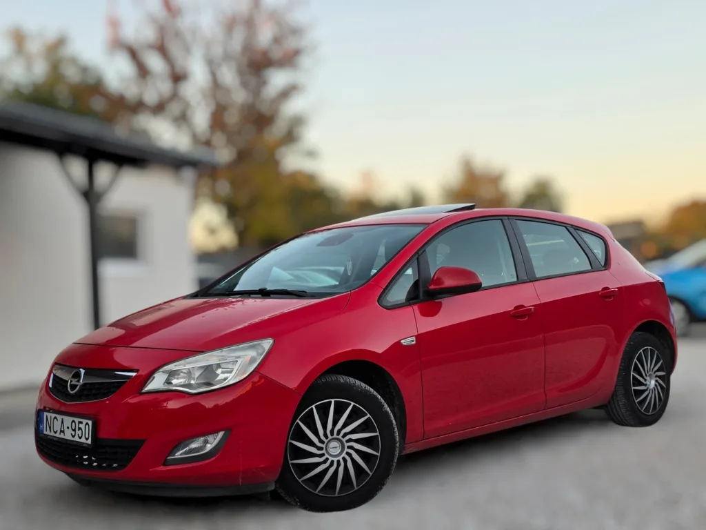 Opel Astra J