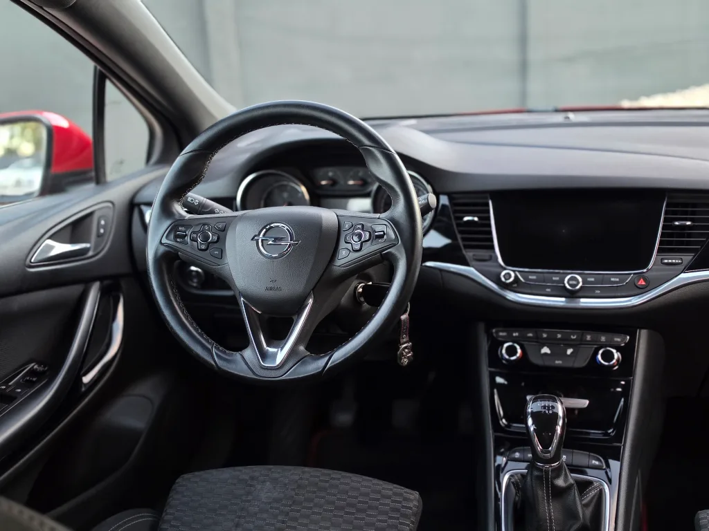 Opel Astra K