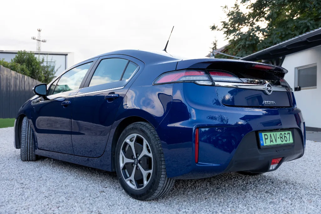 Opel Ampera