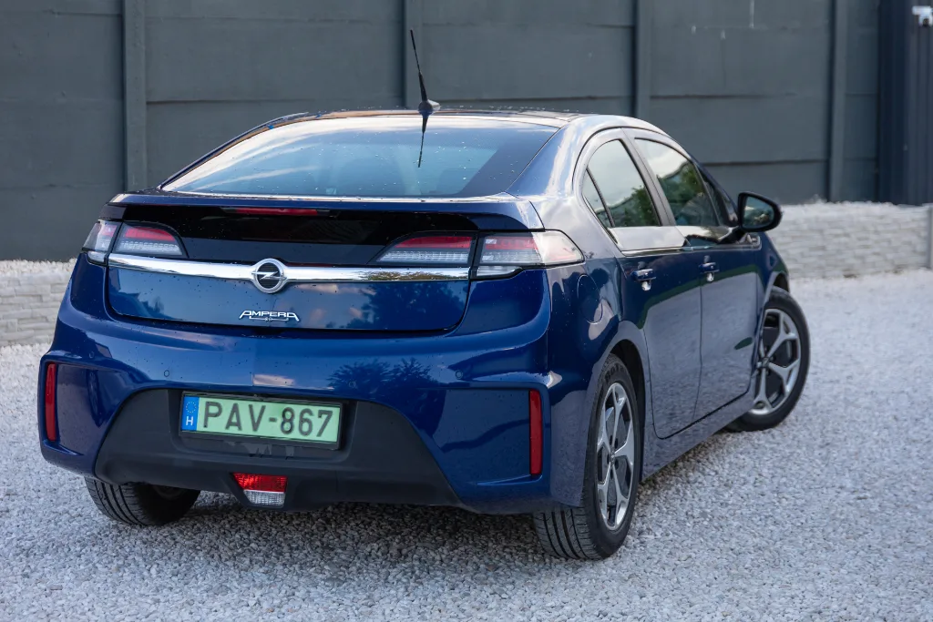 Opel Ampera