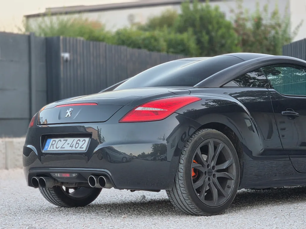 Peugeot RCZ