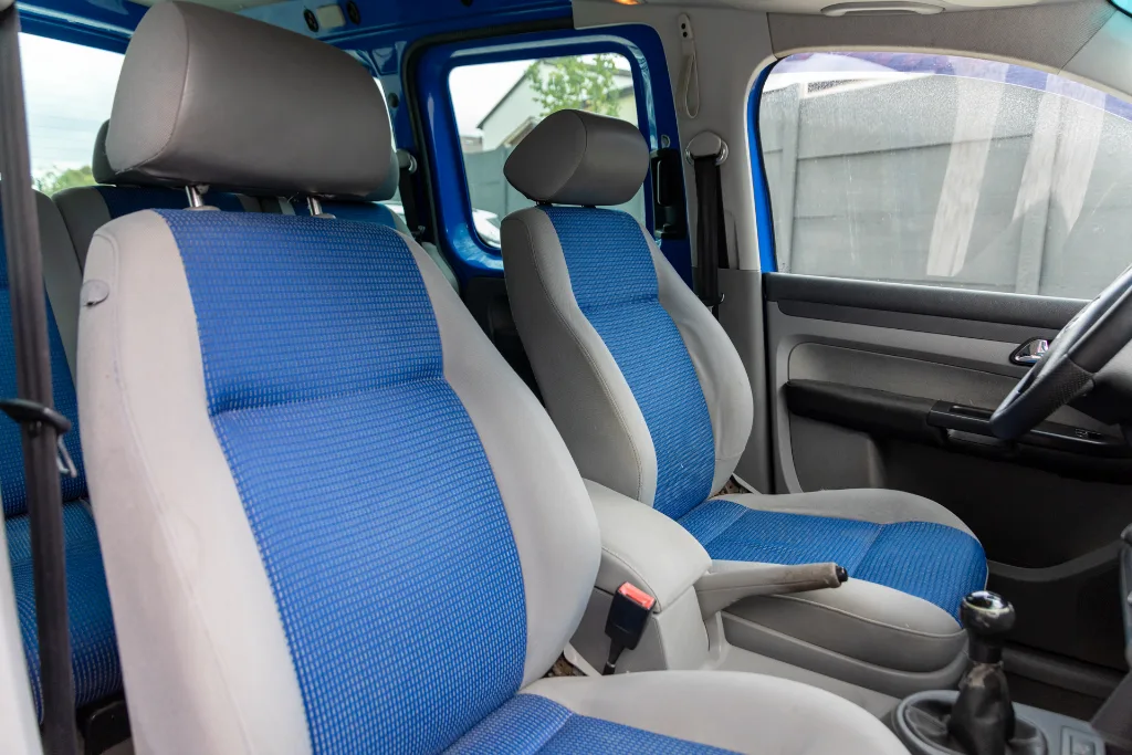 VolksWagen Caddy / 7 személyes